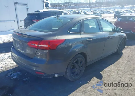 2018 Ford Focus S из США, поврежденный, VIN 1FADP3E29JL233938